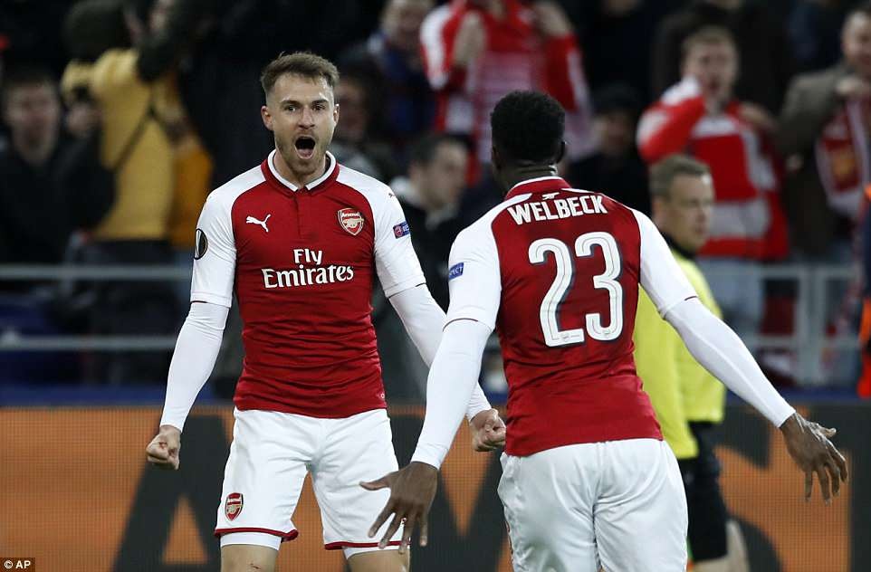 Arsenal vao ban ket Europa League anh 1