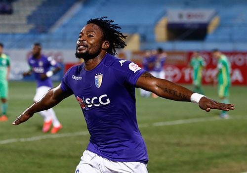 Oseni, tu ke bi ruong bo den dinh cao V.League hinh anh