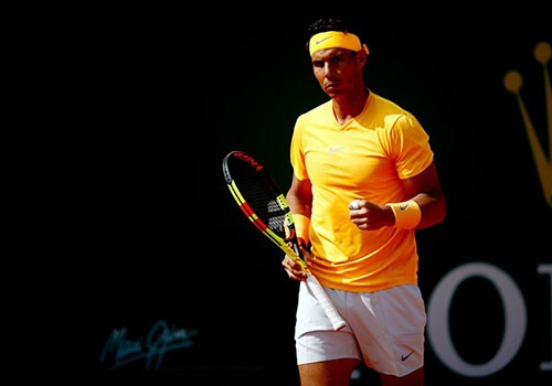 Rafael Nadal thang de trong ngay tai xuat hinh anh