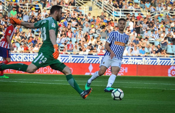 Atletico thua 0-3 anh 7