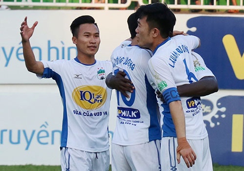 HAGL 2-0 CLB Da Nang: Xuan Truong va dong doi mo hoi o Pleiku hinh anh