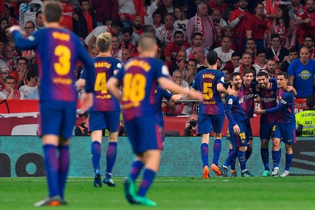 Barca doat cup nha vua Tay Ban Nha anh 8