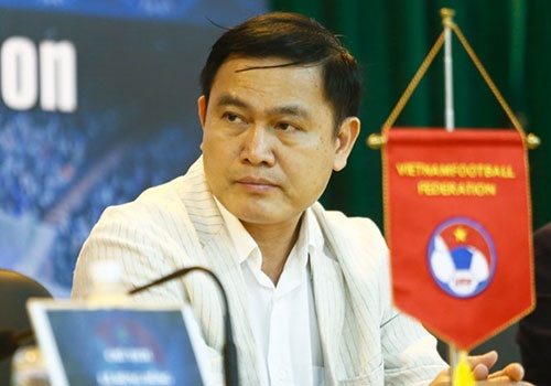 Bau Tu rut khoi cuoc dua Pho chu tich VFF hinh anh