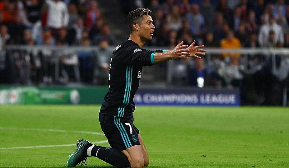 Khi Ronaldo hoa than thanh chien binh tham lang anh 1