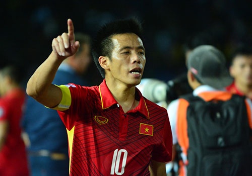 Van Quyet: 'Chung toi quyet di den tran chung ket AFF Cup' hinh anh
