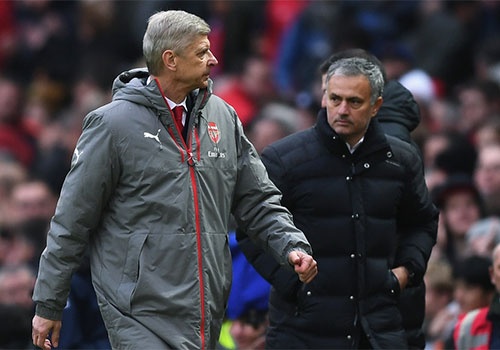 MU - Arsenal: 'Tam biet nhe, ban gia' hinh anh