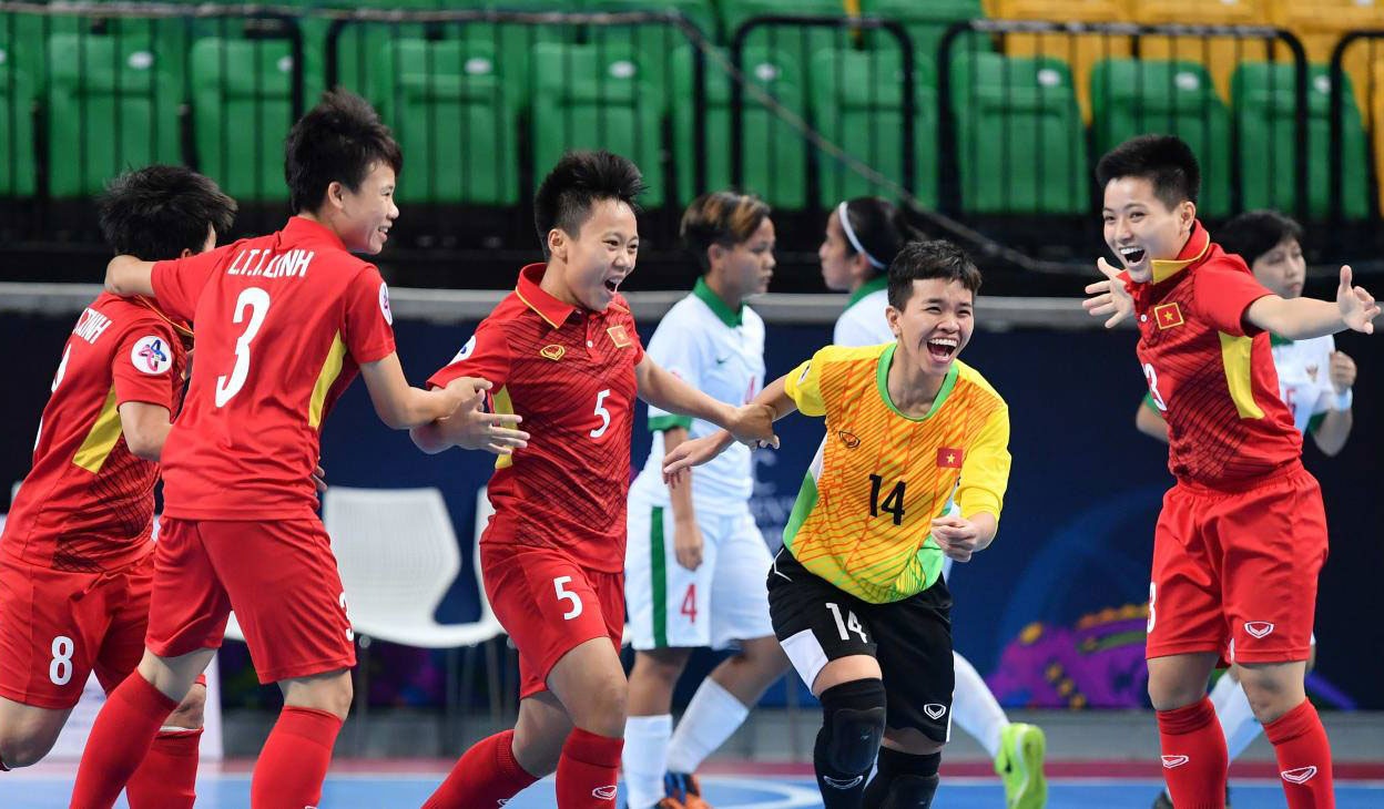 tuyển nữ futsal VN vào bán kết châu Á ảnh 2 tuyen nu futsal VN vao ban ket chau A anh 2