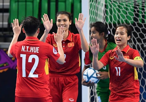 Da bai Indonesia, tuyen nu futsal VN lan dau vao ban ket chau A hinh anh