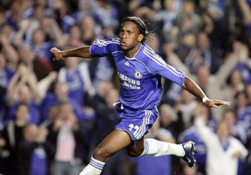 Cau thu Chelsea an mung sau khi thang MU o cup FA hinh anh