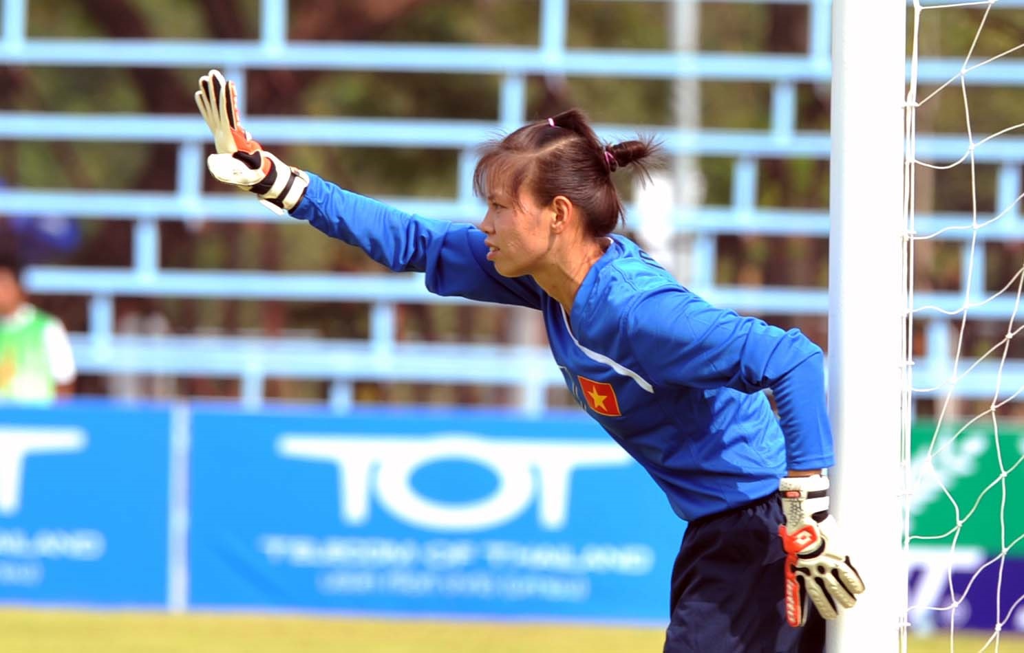 Bóng đá Việt Nam nợ Kiều Trinh lời cảm ơn ảnh 1 Bong da Viet Nam no Kieu Trinh loi cam on anh 1