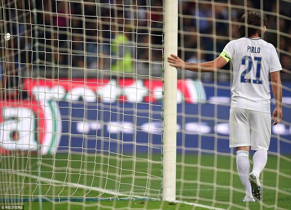 Dàn huyền thoại dự trận tri ân Pirlo ảnh 3 Dan huyen thoai du tran tri an Pirlo anh 3