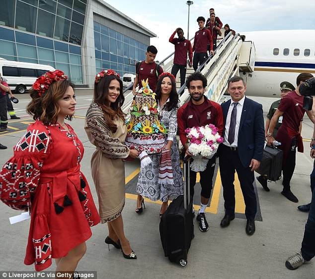 Salah thu hút hàng trăm CĐV ảnh 5 Salah thu hut hang tram CDV anh 5