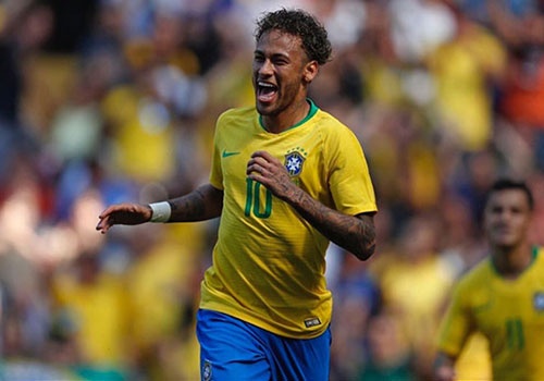 Neymar tro lai, DT Brazil van con nhieu noi lo hinh anh