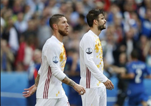 World Cup 2018 va cau chuyen noi bo bat hoa hinh anh