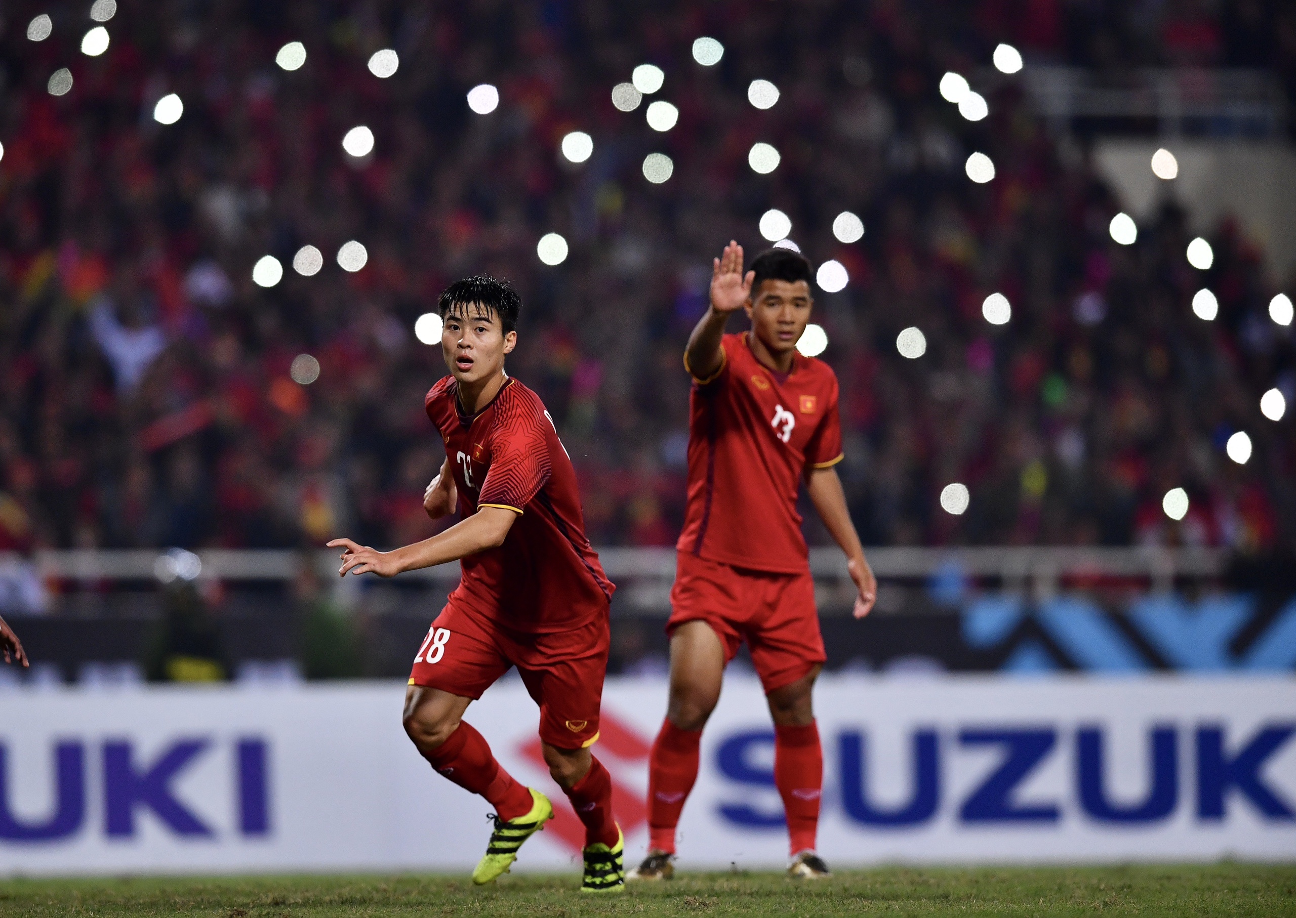 Hai điều cần làm sau vinh quang của tuyển Việt Nam ảnh 3 Hai dieu can lam sau vinh quang cua tuyen Viet Nam anh 3