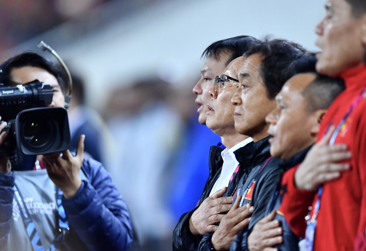 Hai điều cần làm sau vinh quang của tuyển Việt Nam ảnh 4 Hai dieu can lam sau vinh quang cua tuyen Viet Nam anh 4