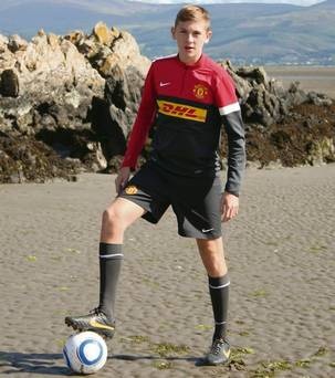 Qua mat Chelsea, MU gianh than dong Ireland hinh anh