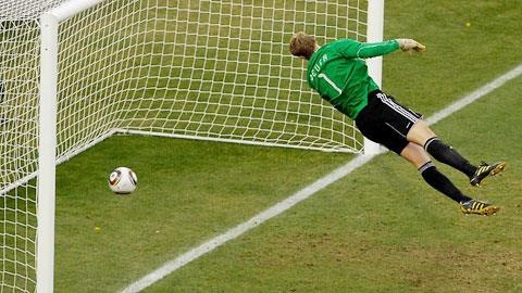 Premier League ap dung cong nghe mat dieu hau hinh anh