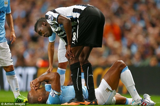 Man City tra gia dat cho tran thang mo man hinh anh