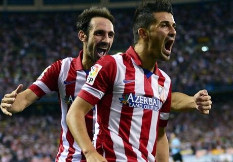 David Villa volley dang cap, Barca suyt om han hinh anh