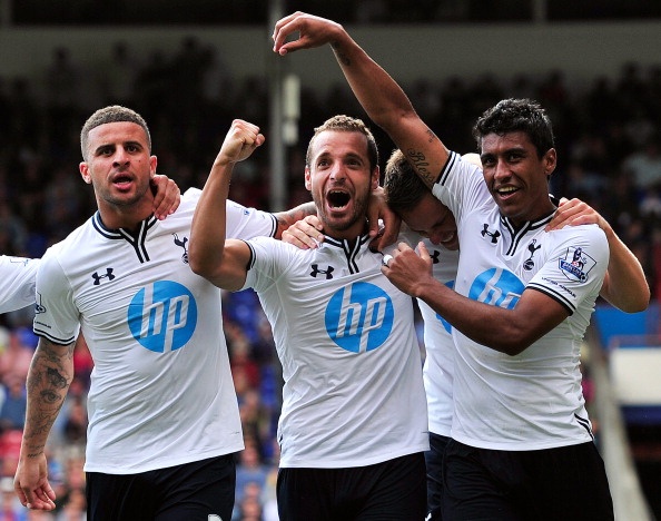 Play-off Europa League: Tottenham tiep tuc ngay khong Bale hinh anh