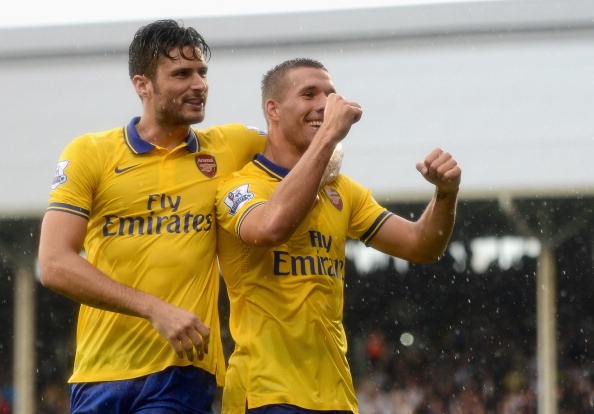 Podolski lap cu dup, Arsenal co chien thang dau tay hinh anh