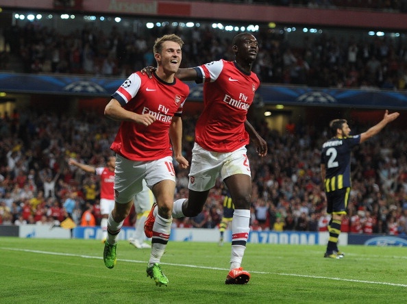 Gieo sau cho Fenerbahce, Arsenal hien ngang di tiep hinh anh