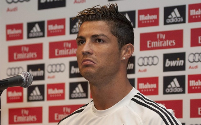 CR7 khong con co hoi doat Qua bong vang FIFA? hinh anh