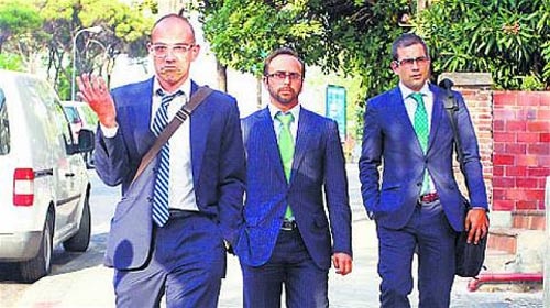 Mao danh MU dam phan mua Herrera hinh anh