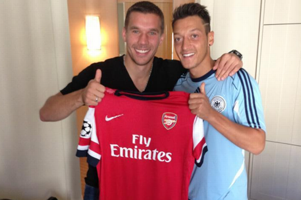 Mourinho bat dau run ray khi Oezil toi Arsenal? hinh anh