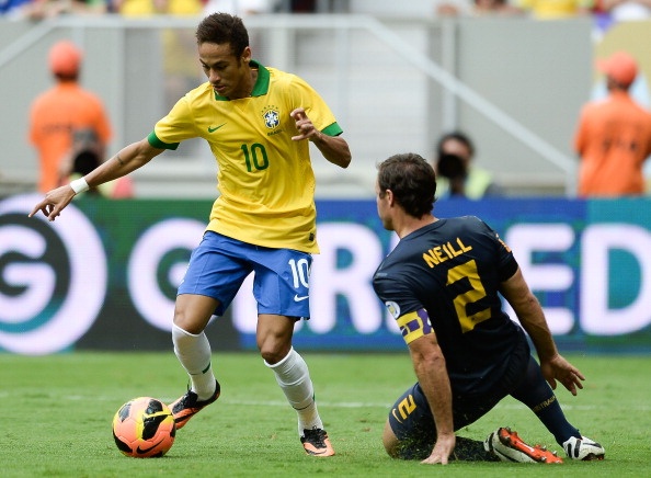 Neymar giup Brazil trut mua gon vao luoi Australia hinh anh