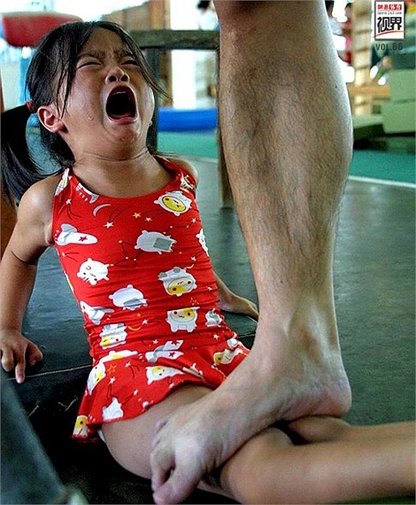 Lo luyen VDV khac nghiet nhat Trung Quoc hinh anh