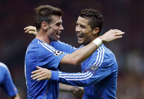 Ronaldo gap doi diem Bale trong tran Galatasaray - Real hinh anh