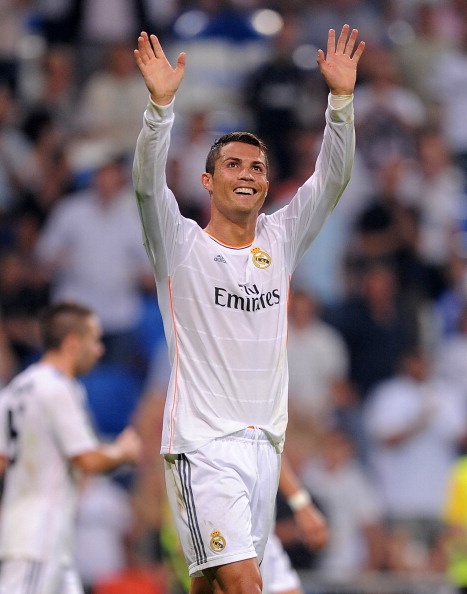 CR7 tai hien cu giat got ngau hung cua sao NH Anh hinh anh