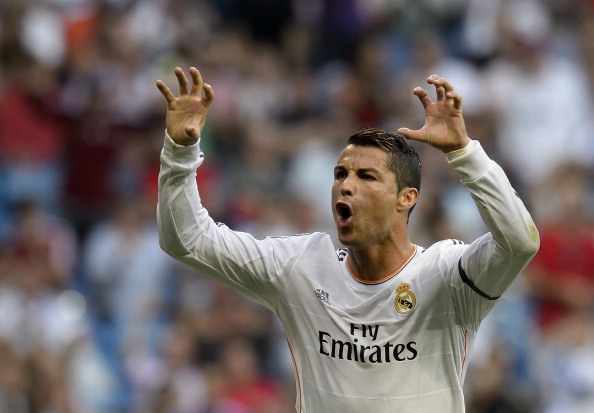 Elche - Real: Ronaldo lai giup Ken ken bay cao hinh anh