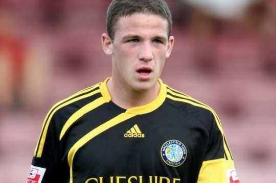 Em trai Rooney lap cu dup vao luoi MU hinh anh