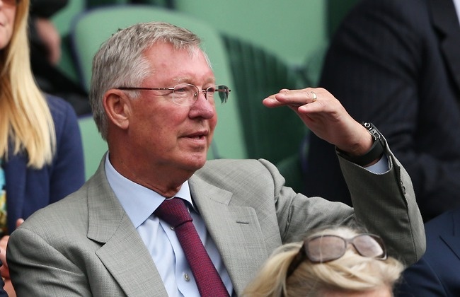 Sir Alex sap tro lai nghiep cam quan? hinh anh
