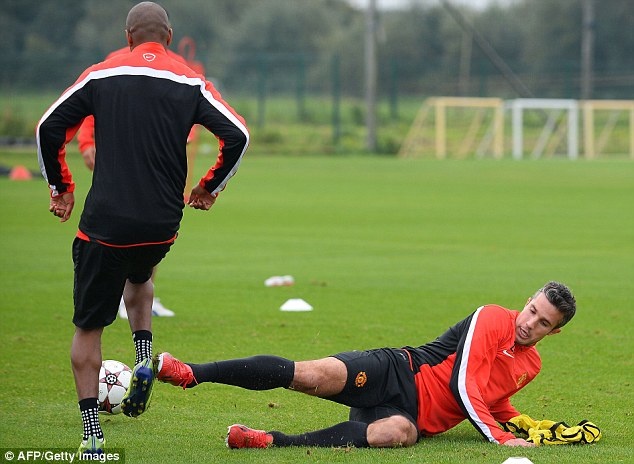 David Moyes bat Rooney va Van Persie tap dien cuong hinh anh