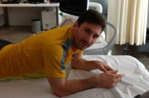 Messi dang dan xin loi CDV Barca va DT Argentina hinh anh