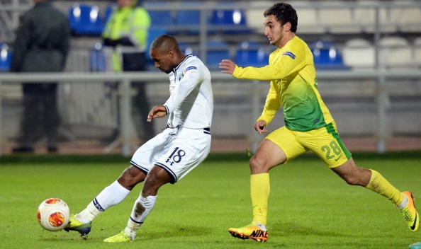 Spurs thang nhan, Swansea thang nhoc tai Europa League hinh anh