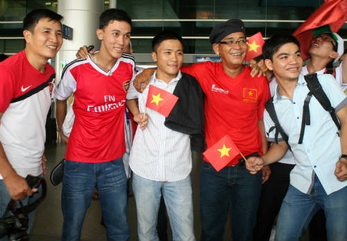 Phong vien khong chuyen lam fan Viet sung so ve U19 VN hinh anh