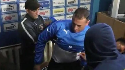 CDV qua khich cuop hop bao, lot ao, duoi HLV hinh anh