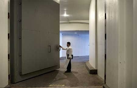 Can canh boongke bi mat cua chinh phu My hinh anh