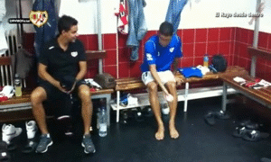 Messi va CR7 nga mu truoc tai tang tat cua cau thu vo danh hinh anh