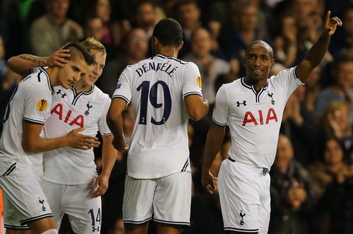 Spurs va Swansea lai cam chac chien thang tai Europa League hinh anh