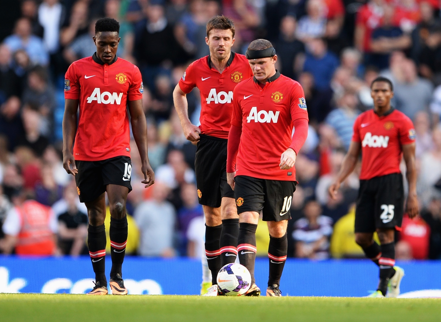 Nhung chung cu bao hieu MU xuong hang mua nay hinh anh