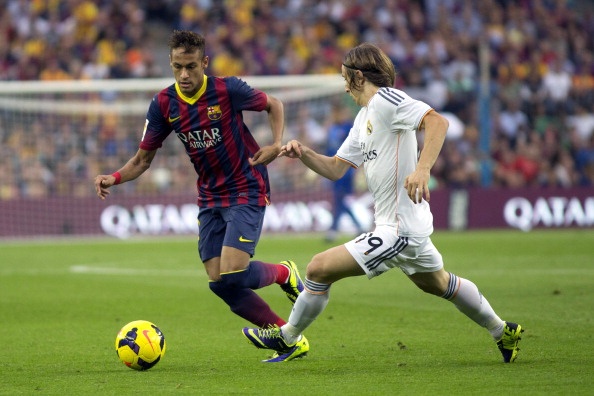 Hinh anh Real guc nga duoi chan Neymar hinh anh