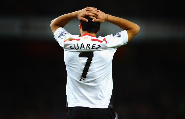 Chelsea tinh pha ky luc chuyen nhuong vi Suarez hinh anh