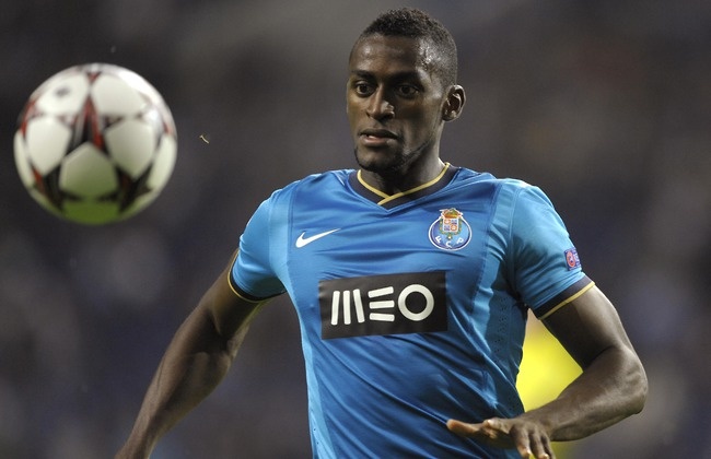 Diem tin 6/11: MU, Chelsea bi Porto boc me hinh anh