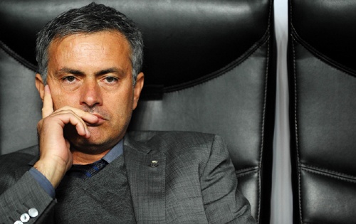 Mourinho do benh vi Chelsea hinh anh